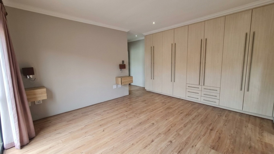 3 Bedroom Property for Sale in Hunters Home Western Cape
